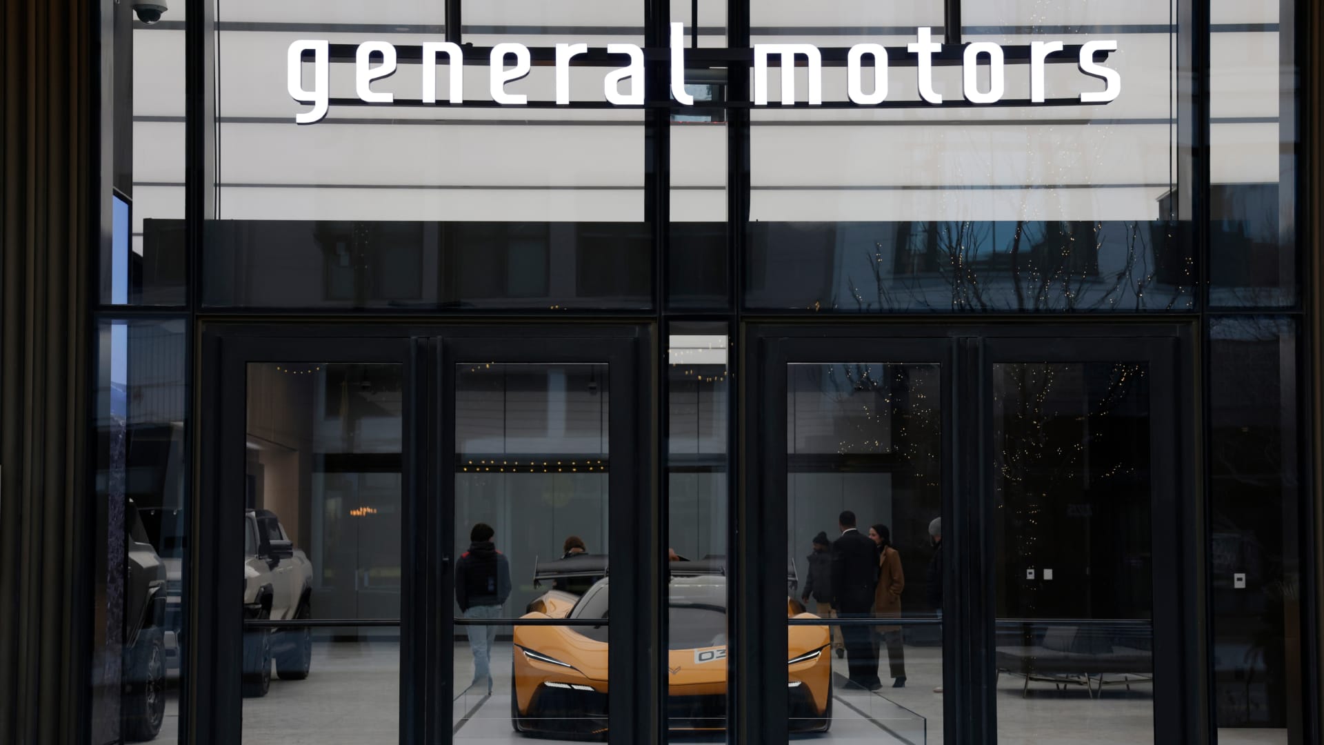 GM sets up up to $4.5 billion parts-financing deal to limit disruptions