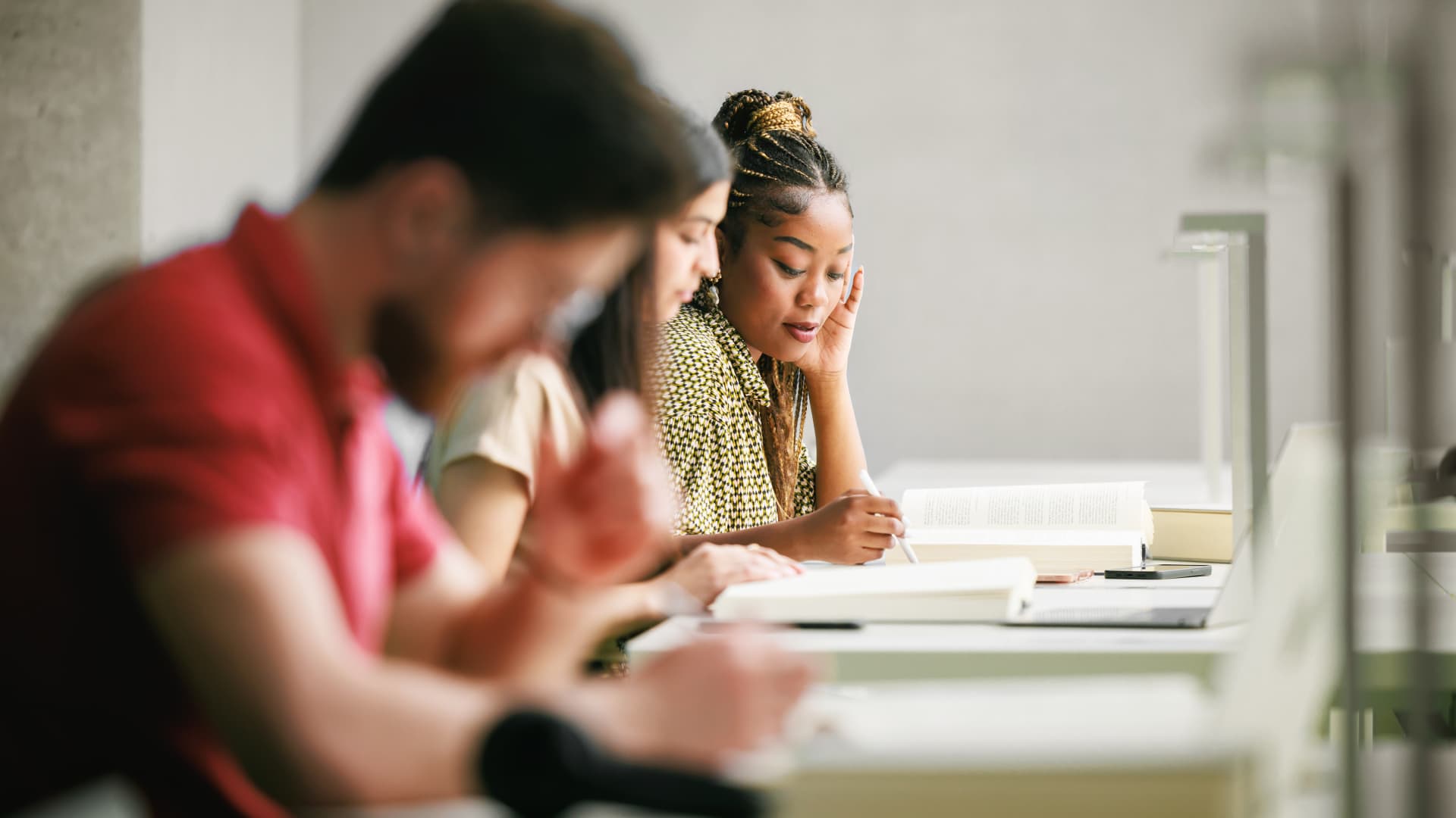 State graduate student loans expand as federal caps reshape graduate financing
