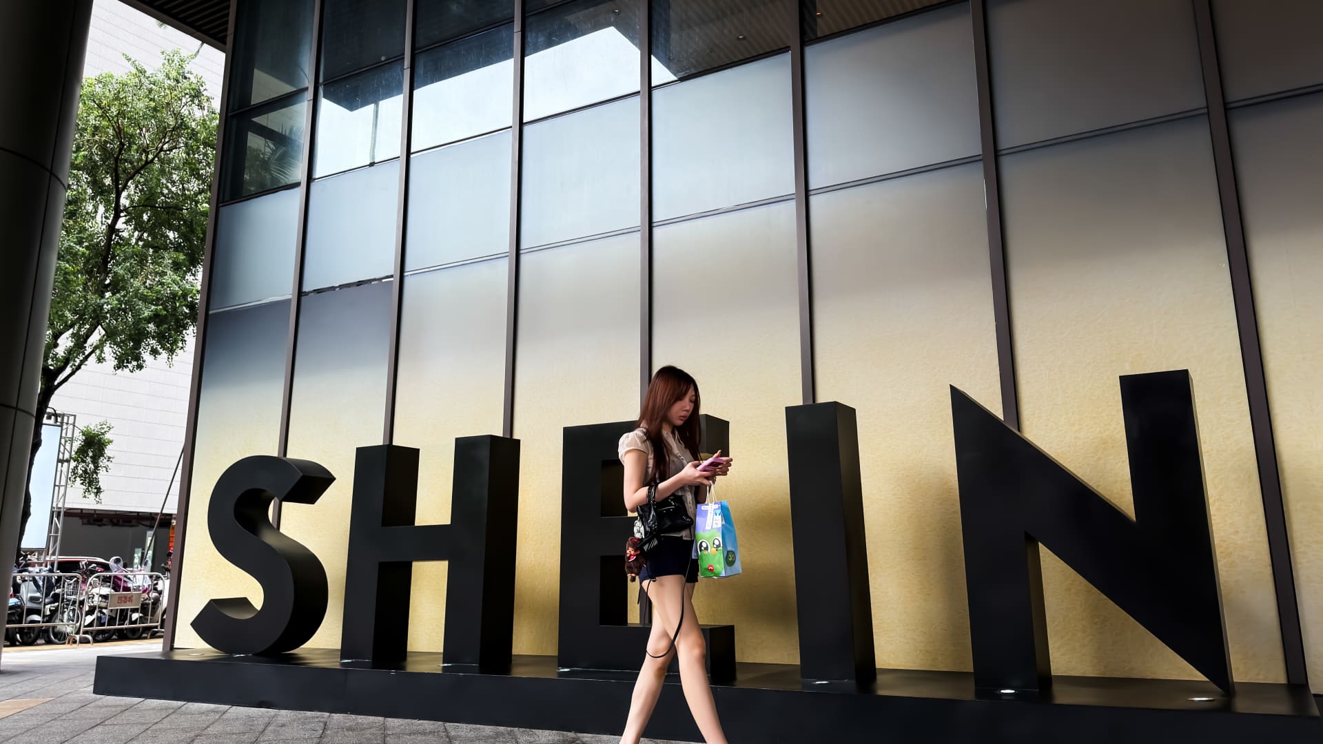 Shein FTC investigation disclosed as Hong Kong IPO moves ahead