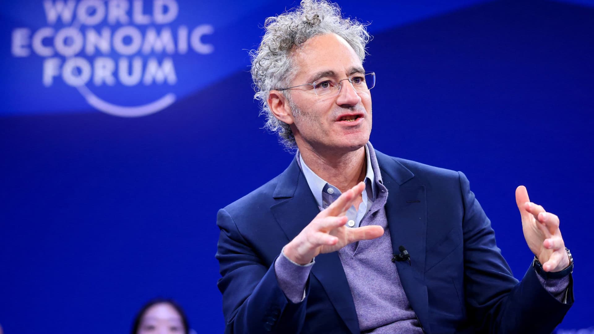 Palantir earnings options price a larger move, not a Microsoft-style rebound