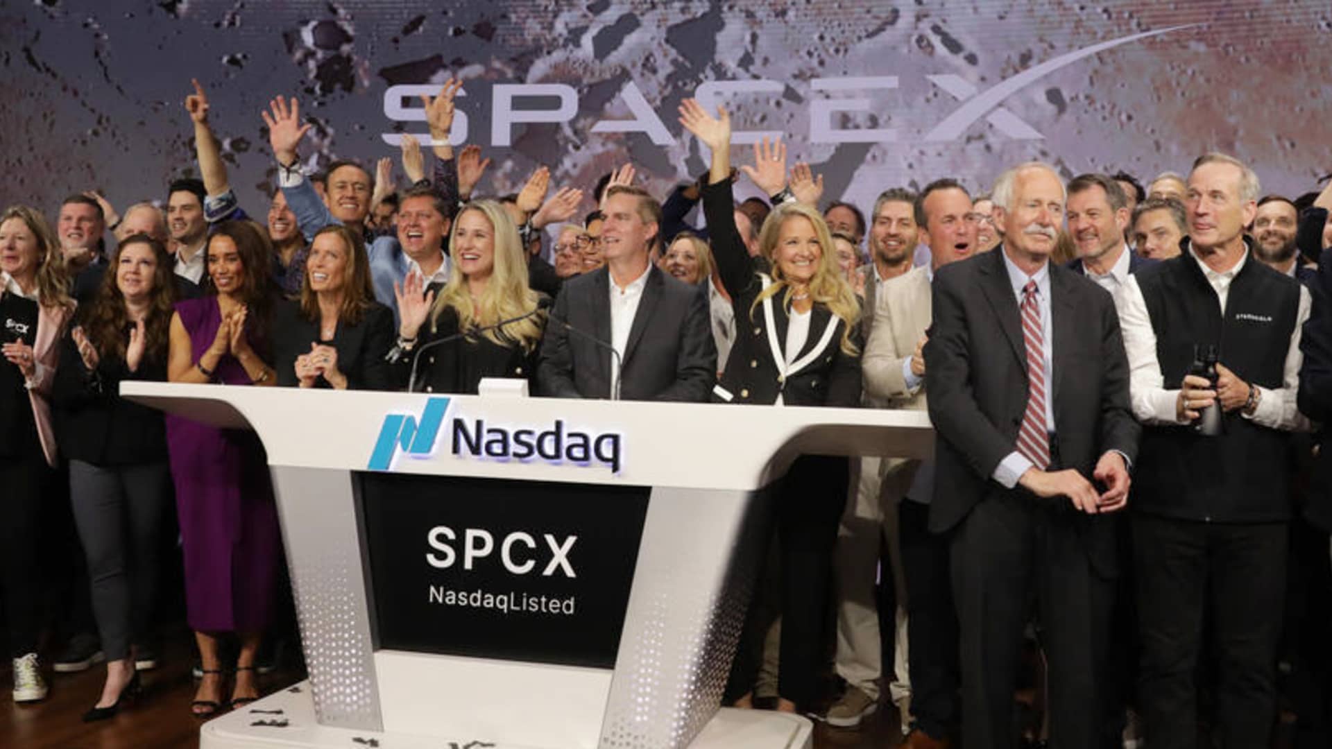 SpaceX earnings date opens first insider share sale window