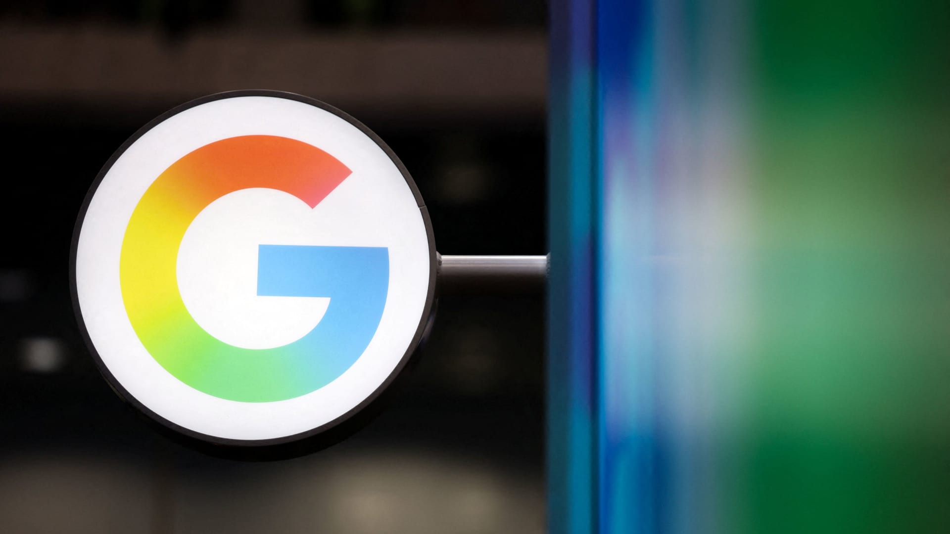 Alphabet rises after report of a more efficient Gemini AI chip