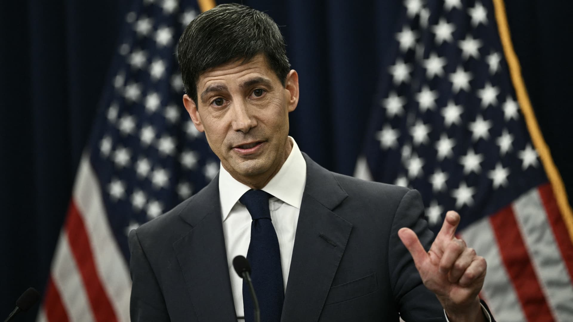 Warsh tells Congress the Fed will keep pressing inflation lower