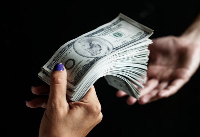 Paid market data can make investors overconfident, study finds