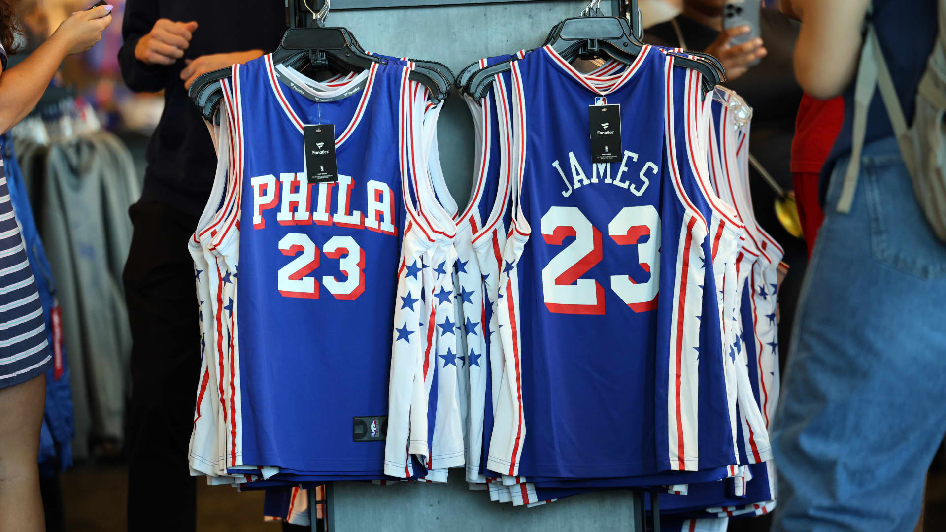 LeBron James drives early ticket and merchandise demand for the 76ers