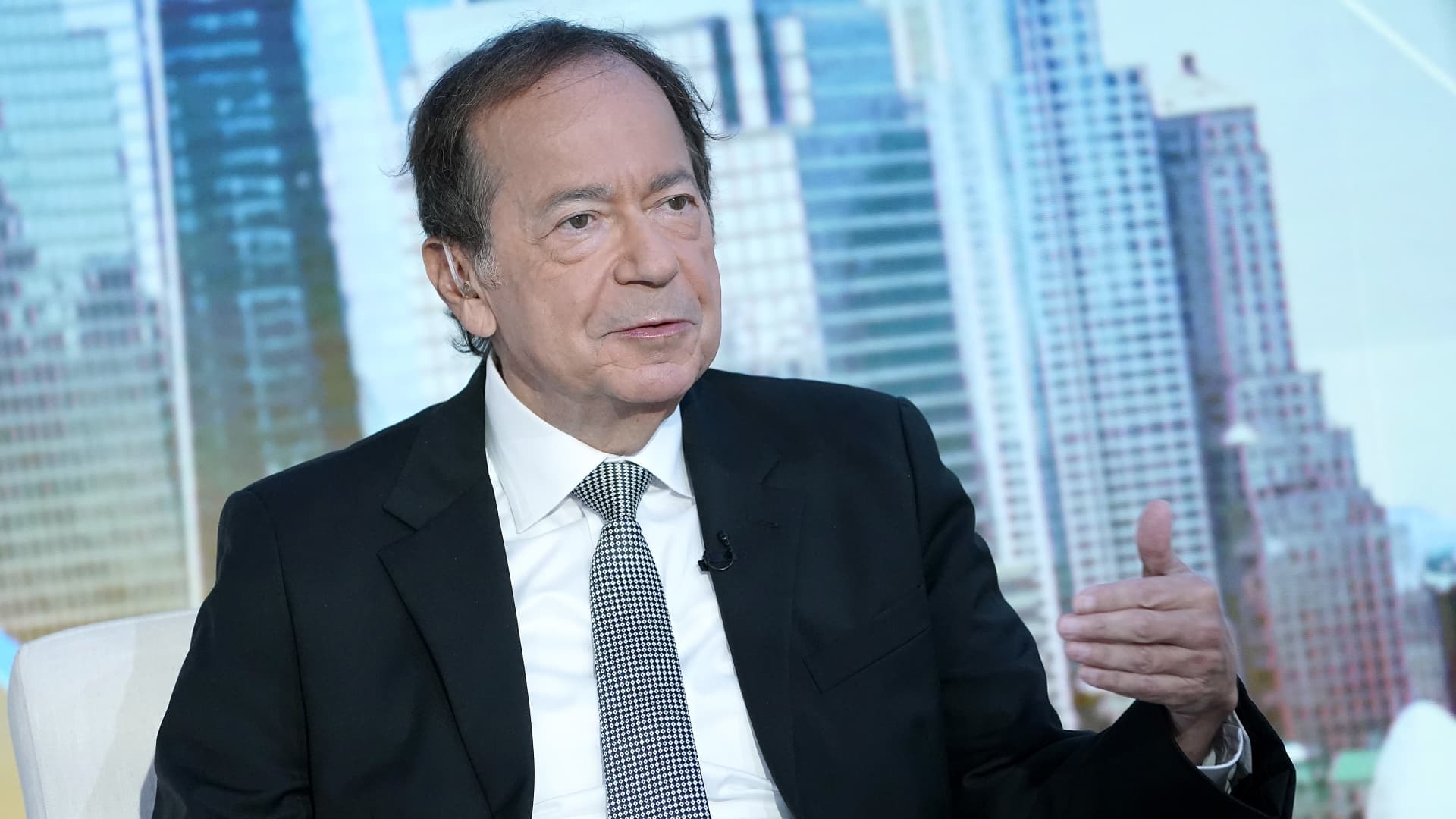 John Paulson sees gold in early phase of a longer bull market