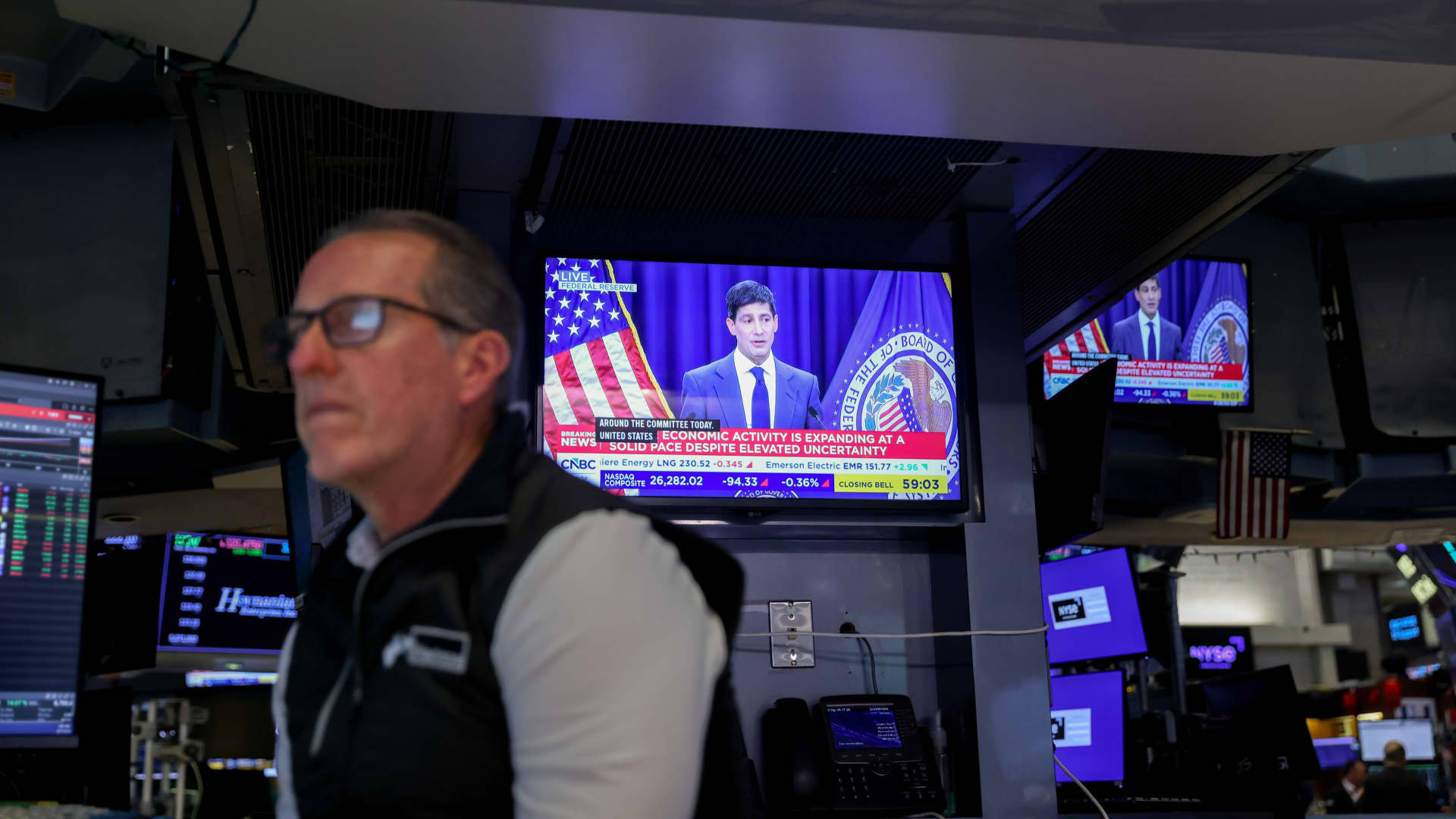Fed rate hike odds climb as oil tops $100 and jobless claims fall