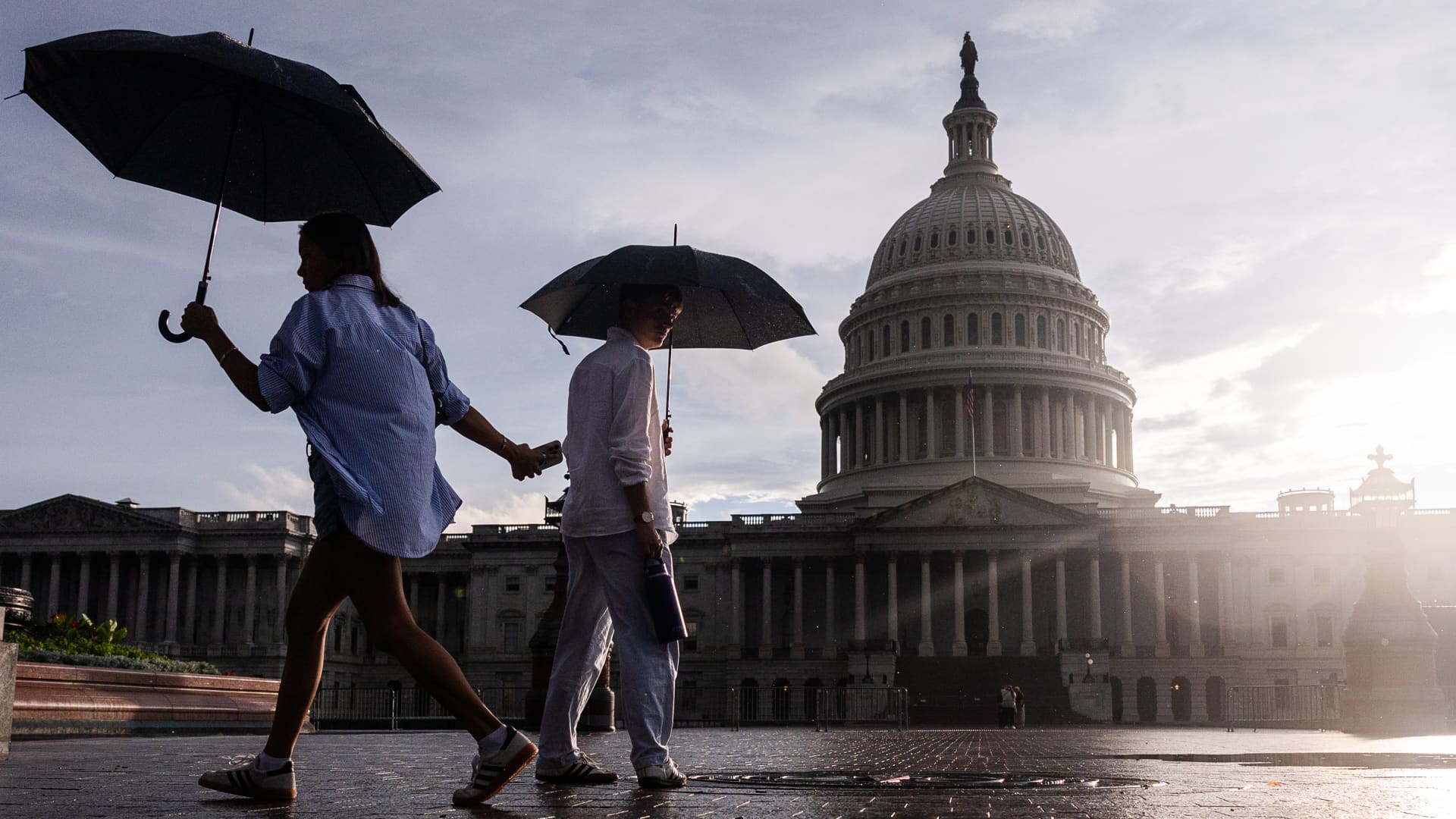 Senators pitch Social Security reform process as 2032 shortfall nears