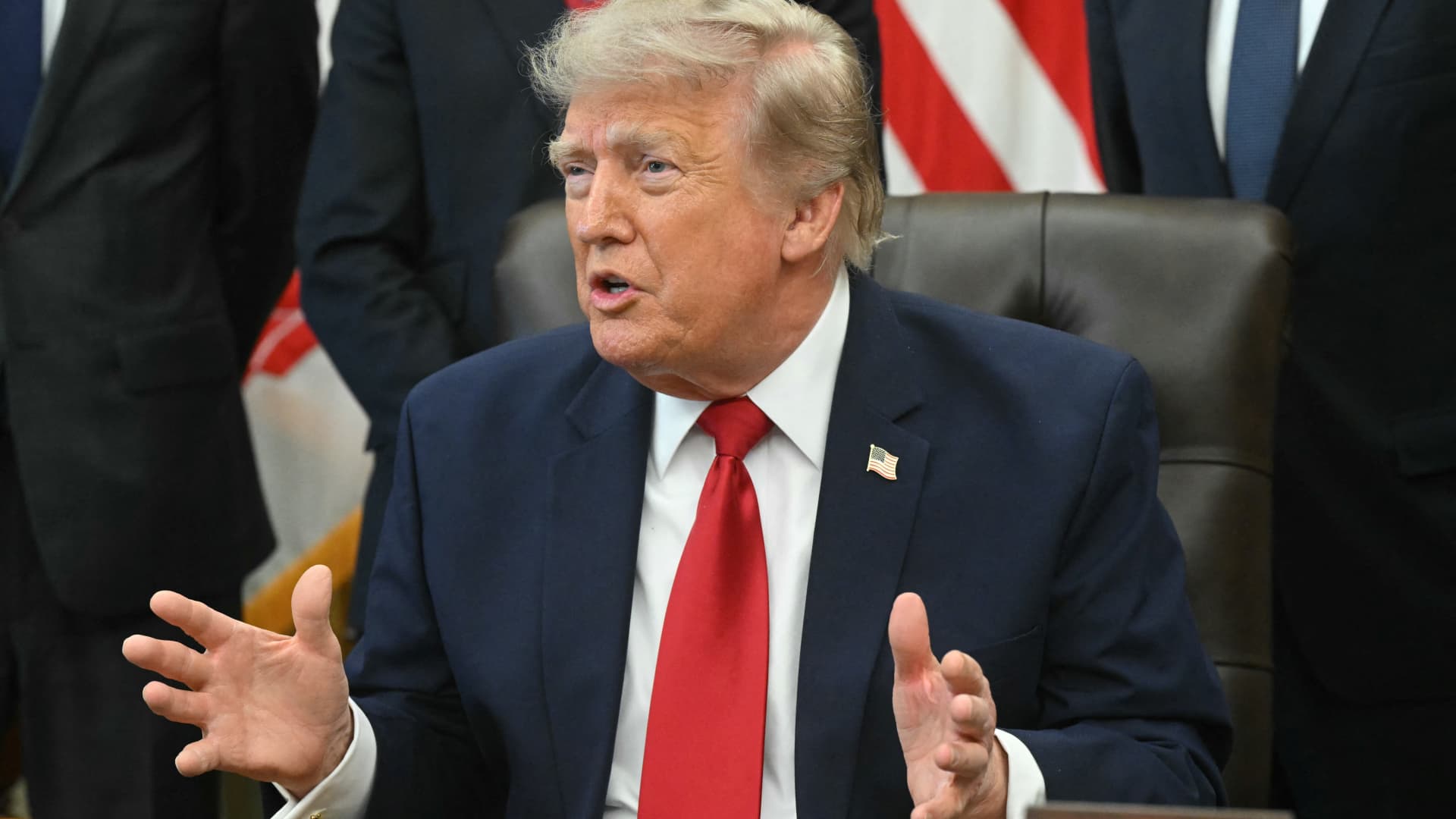 Trump orders 50% tariffs on some Canadian imports