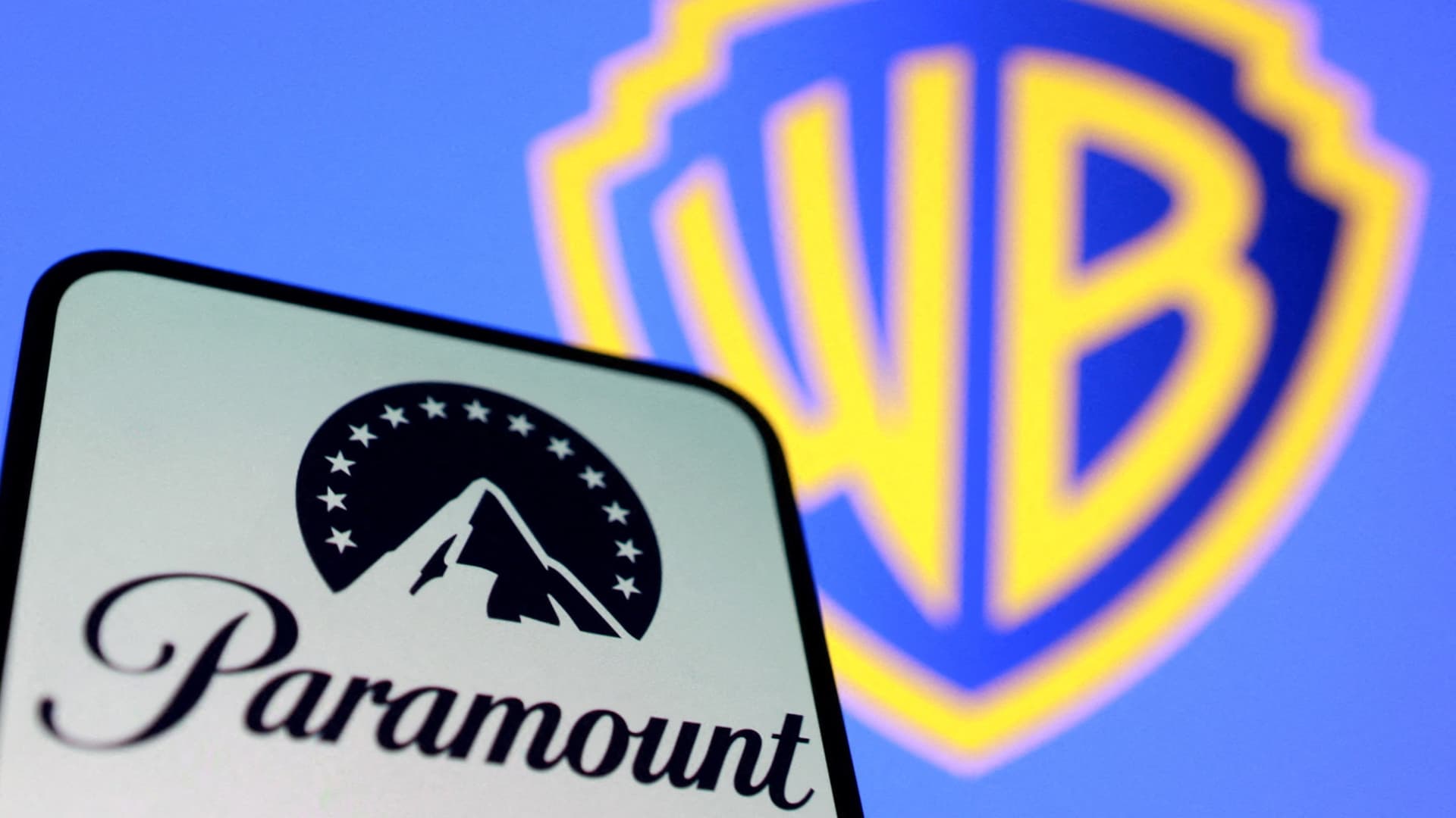 Judge pauses Paramount-Warner Bros. Discovery deal for 14 days