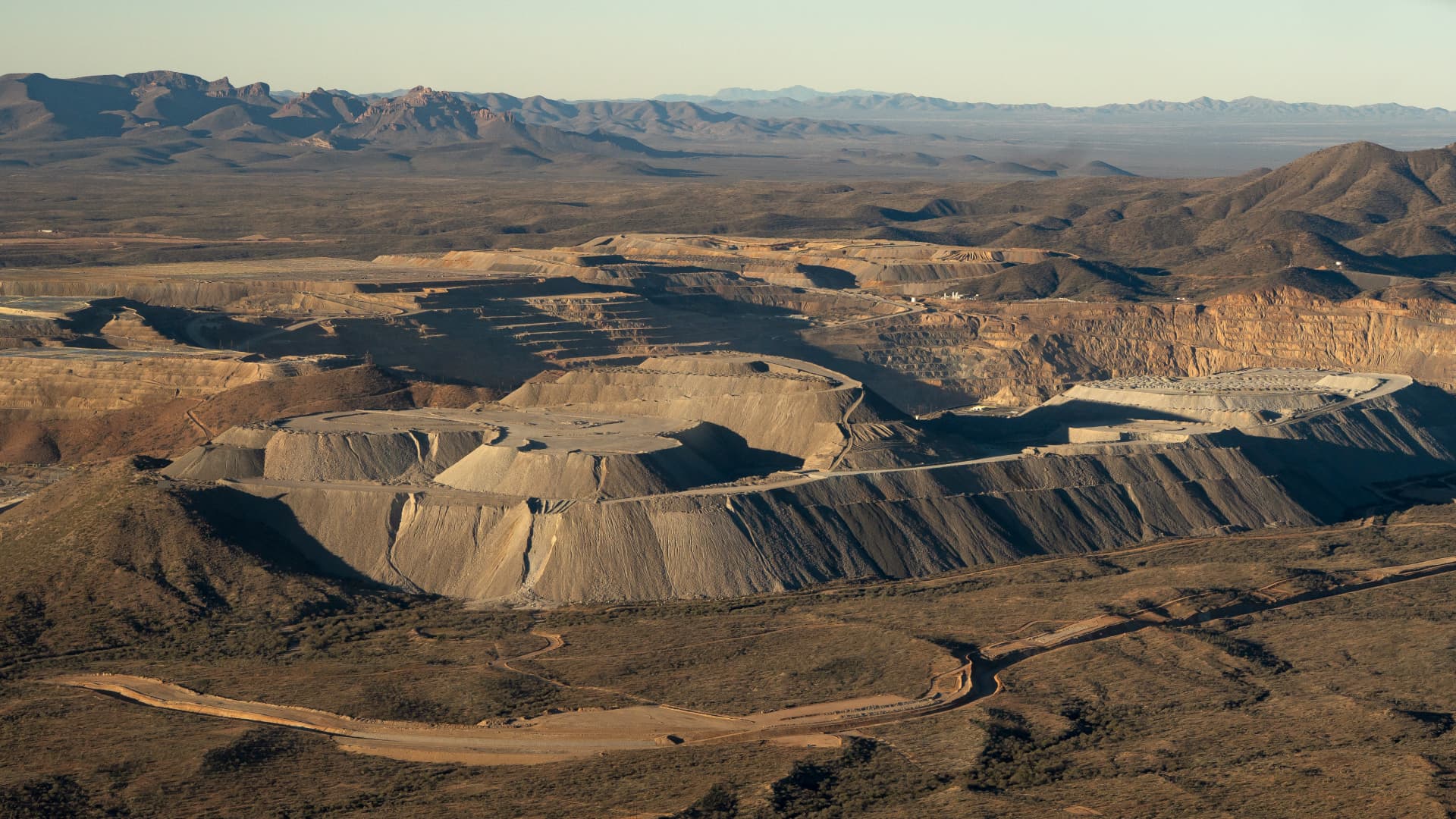 Copper record price meaning: supply strain is clouding the growth signal