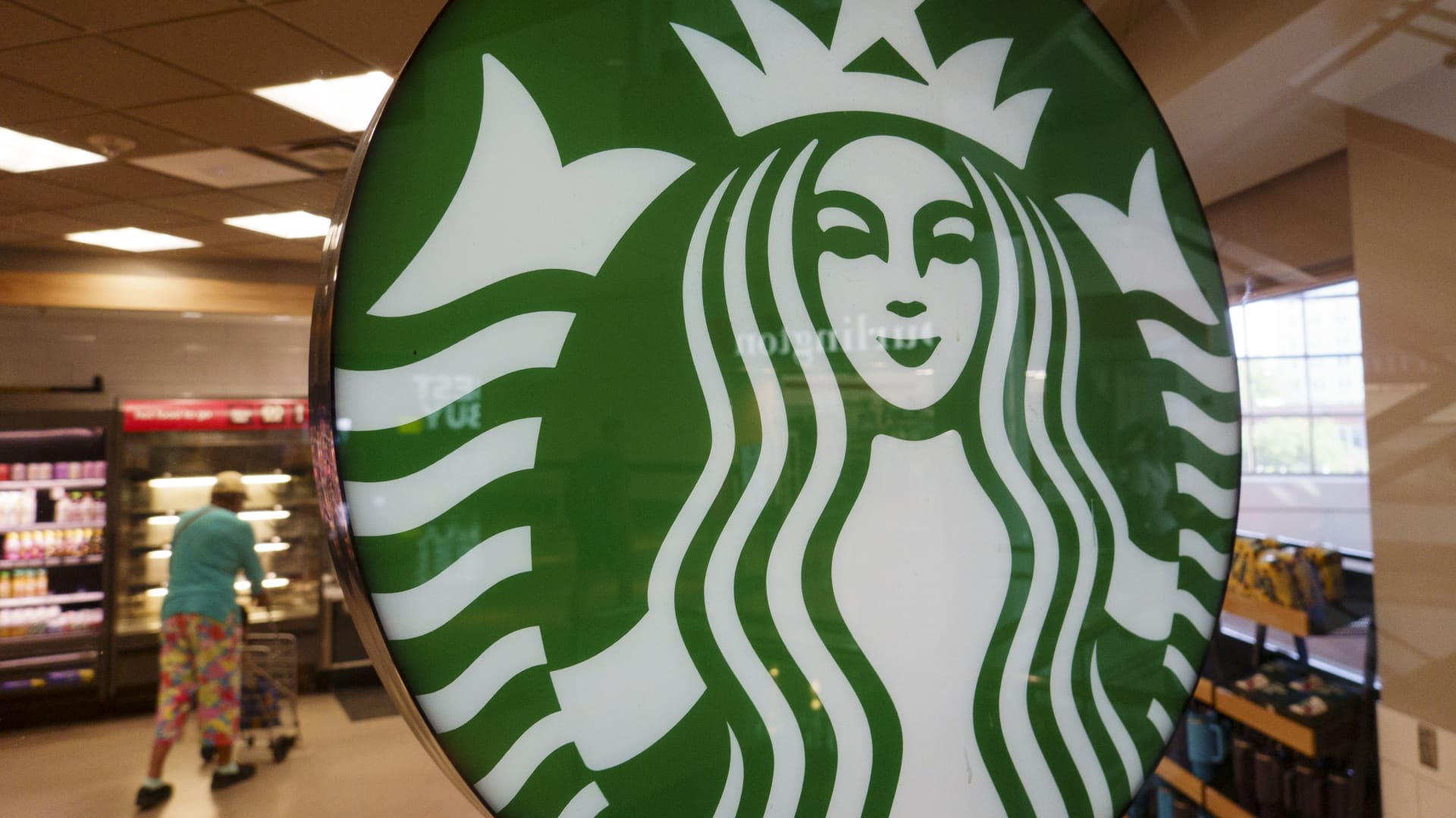Starbucks earnings outlook puts same-store sales in focus