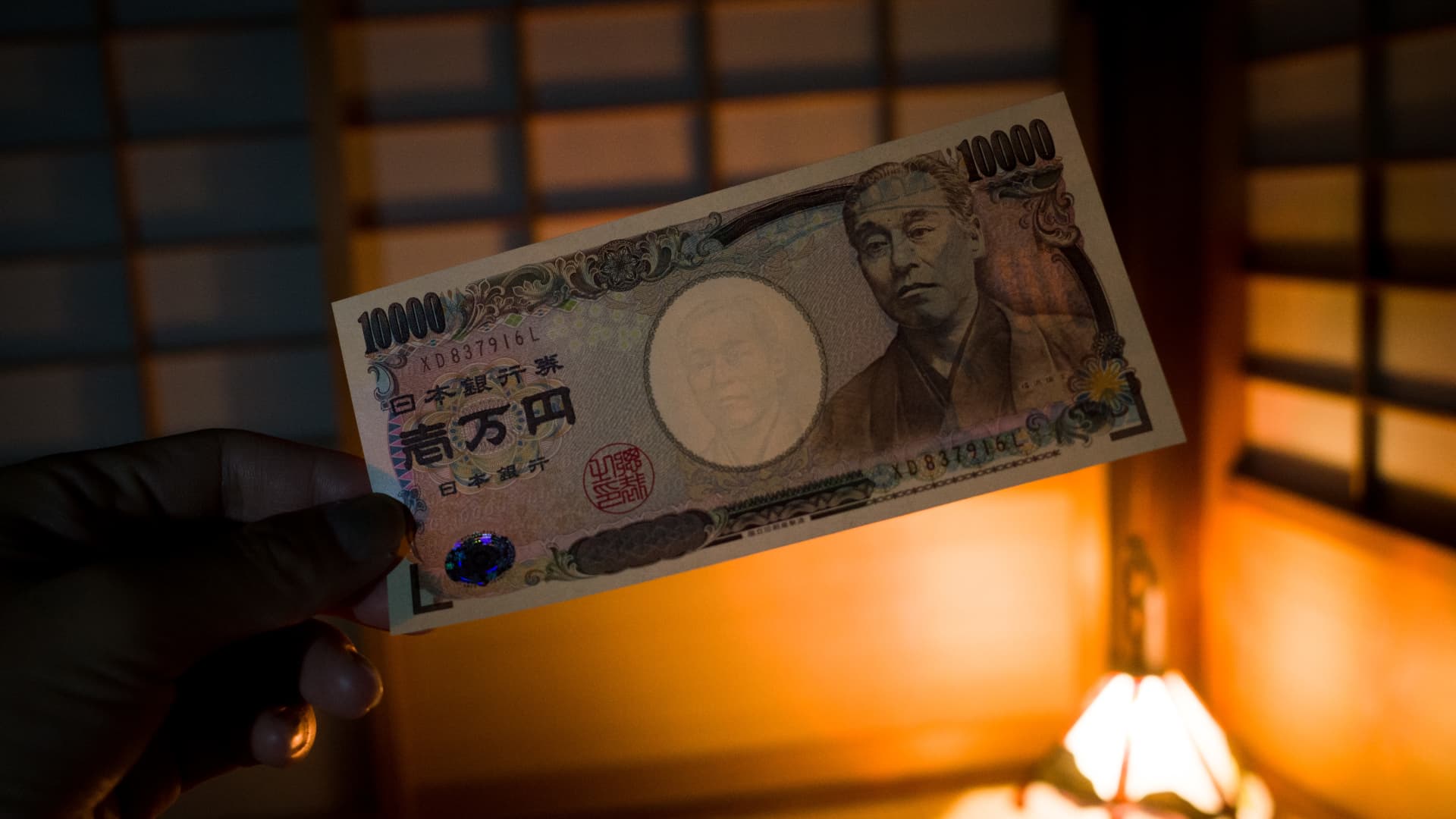 Japan’s government bonds draw fresh attention as yields hit 1996 highs