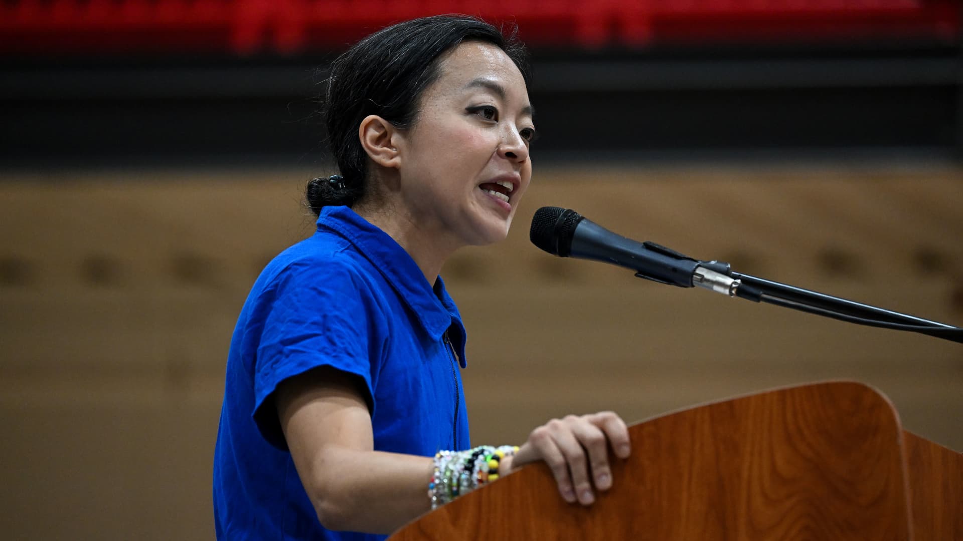 Minnesota and Wisconsin Democratic primaries test party’s ideological divide